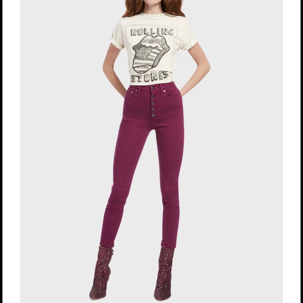 AOLA Good High Rise exposed button Jeans Currant